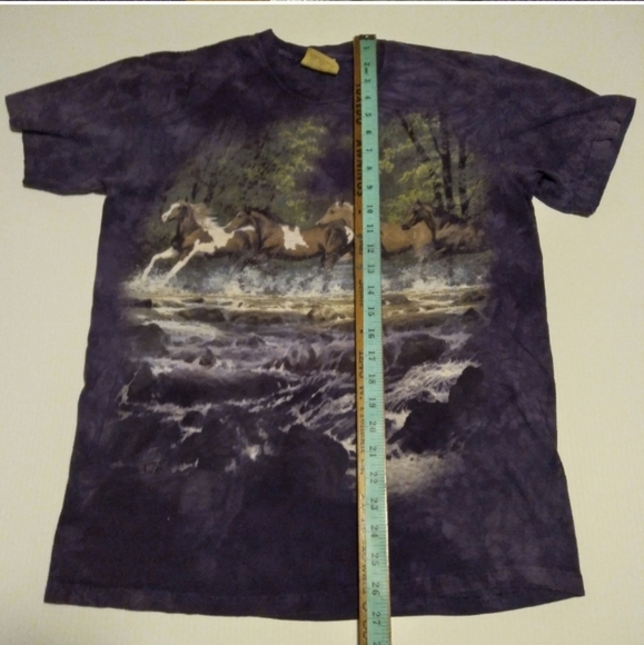 The Mountain Horses Running in stream Shirt Sz Medium - Picture 4 of 6